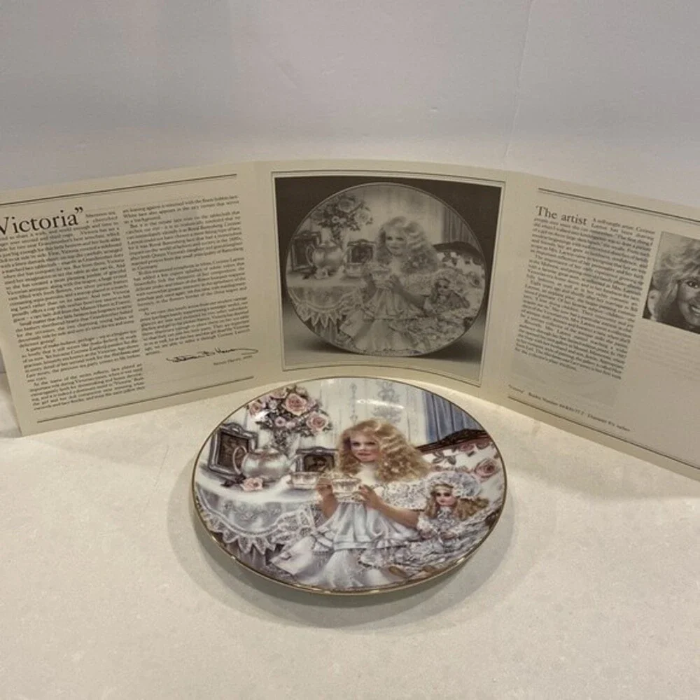 Heirlooms & Lace Victoria Collector’s #2 Plate in Series By Corinne Layton 4982A